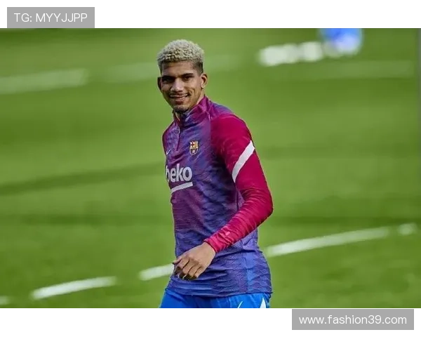 阿劳霍速度优势显著，防守覆盖能力持续提升