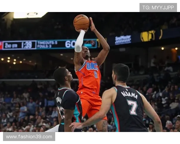 杰伦·杰克逊二世防守覆盖提升，拉开灰熊内线空间