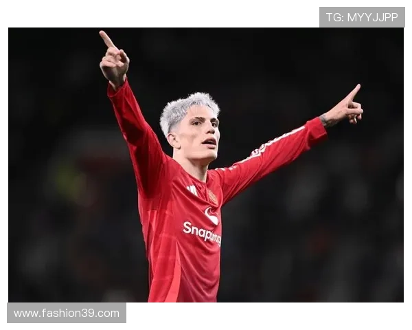 加纳乔如何从新星蜕变为曼联主力竞争者：成长路径与关键荣誉解析